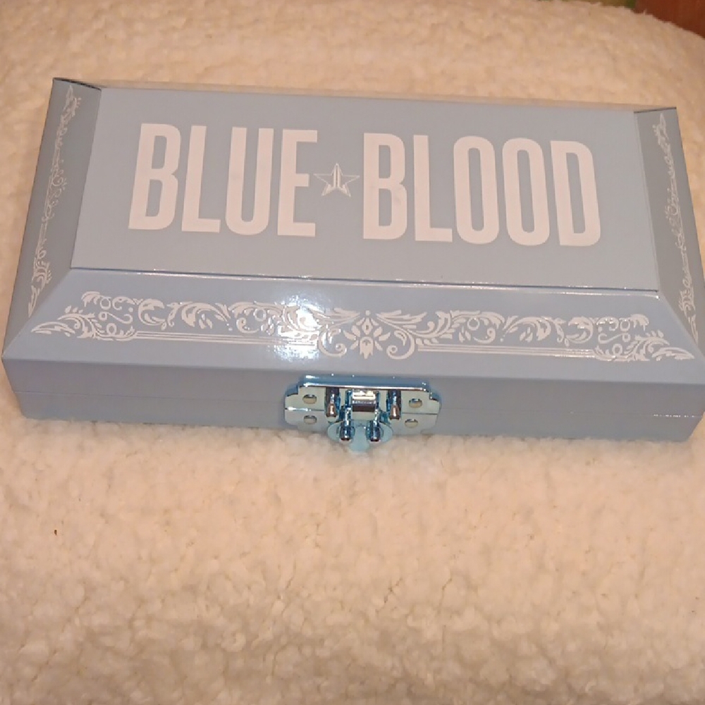Jeffree Star Blue Blood Eyeshadow Palette - Picture 1 of 4